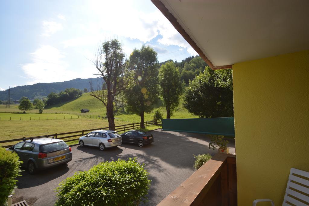 Low Budget Apartment Kitz 10 Kaprun Szoba fotó